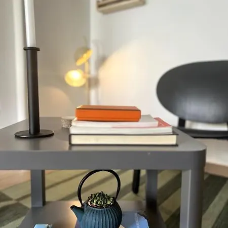 Ferrel Beach アパート フェレル